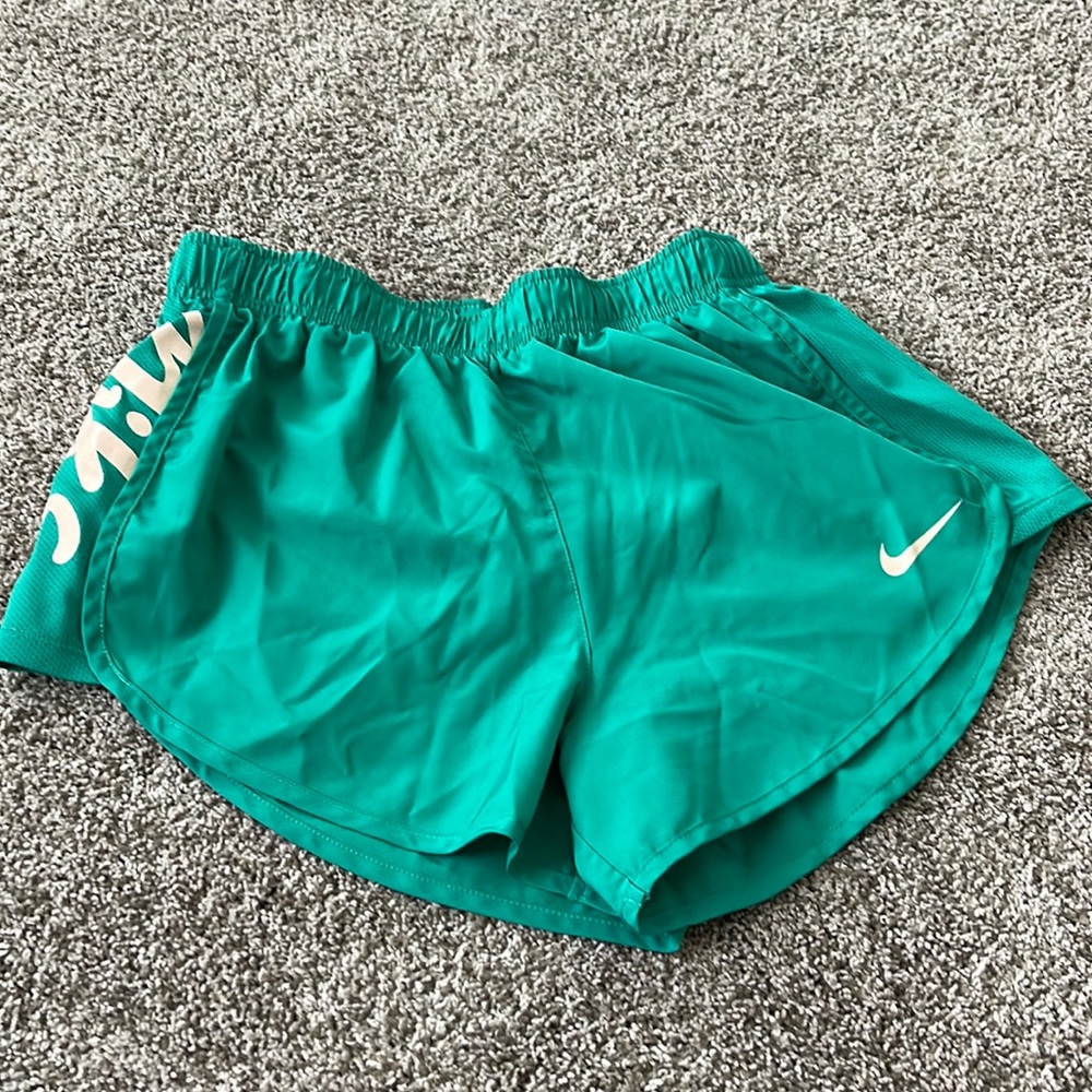 ⚜️ Nike Running Shorts